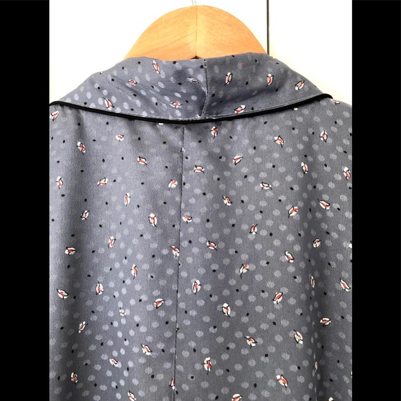 Kimono style silky mini print robe. slate gray Black piping trim OS - Picture 5 of 15